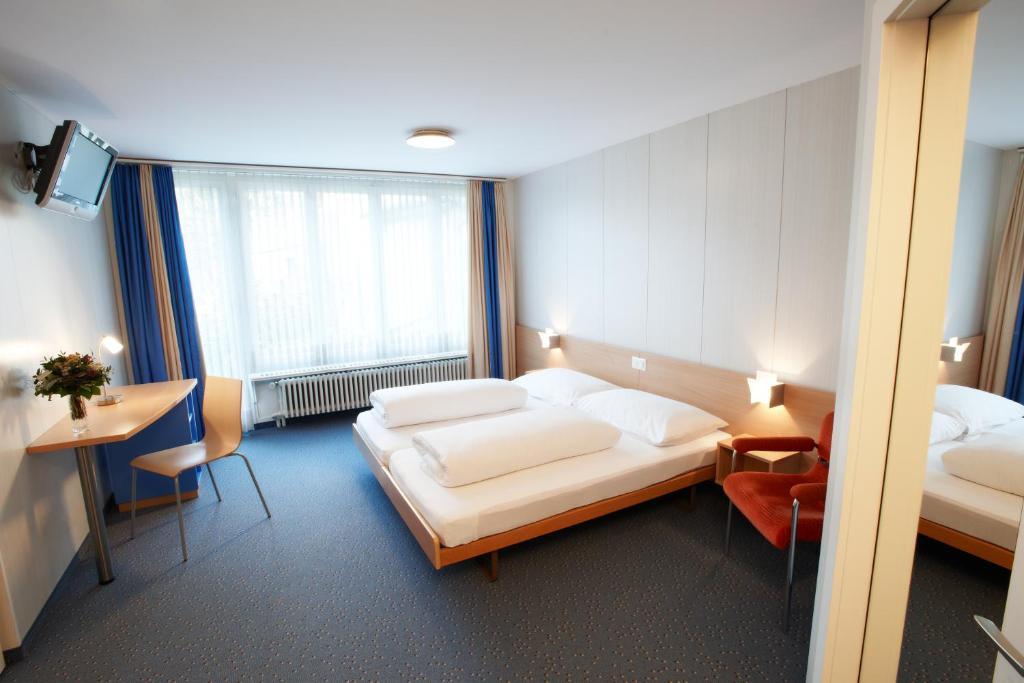 Hotel Kreuz 3*